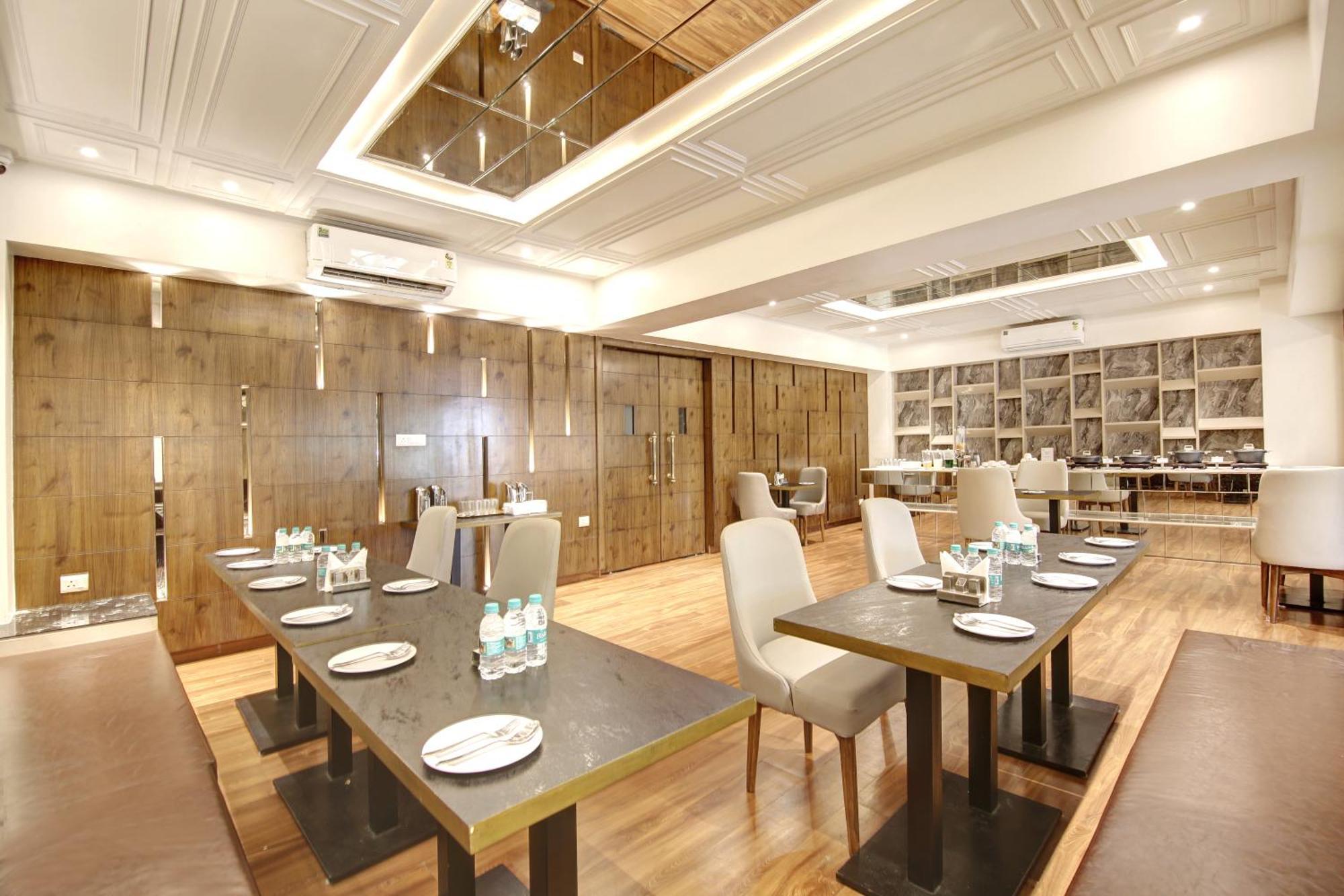 Marks Hotel & Banquet Noida Luaran gambar