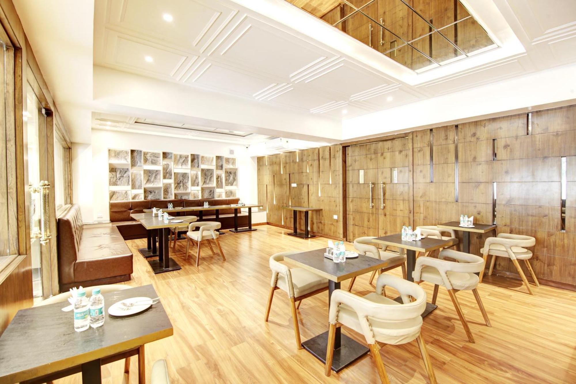 Marks Hotel & Banquet Noida Luaran gambar