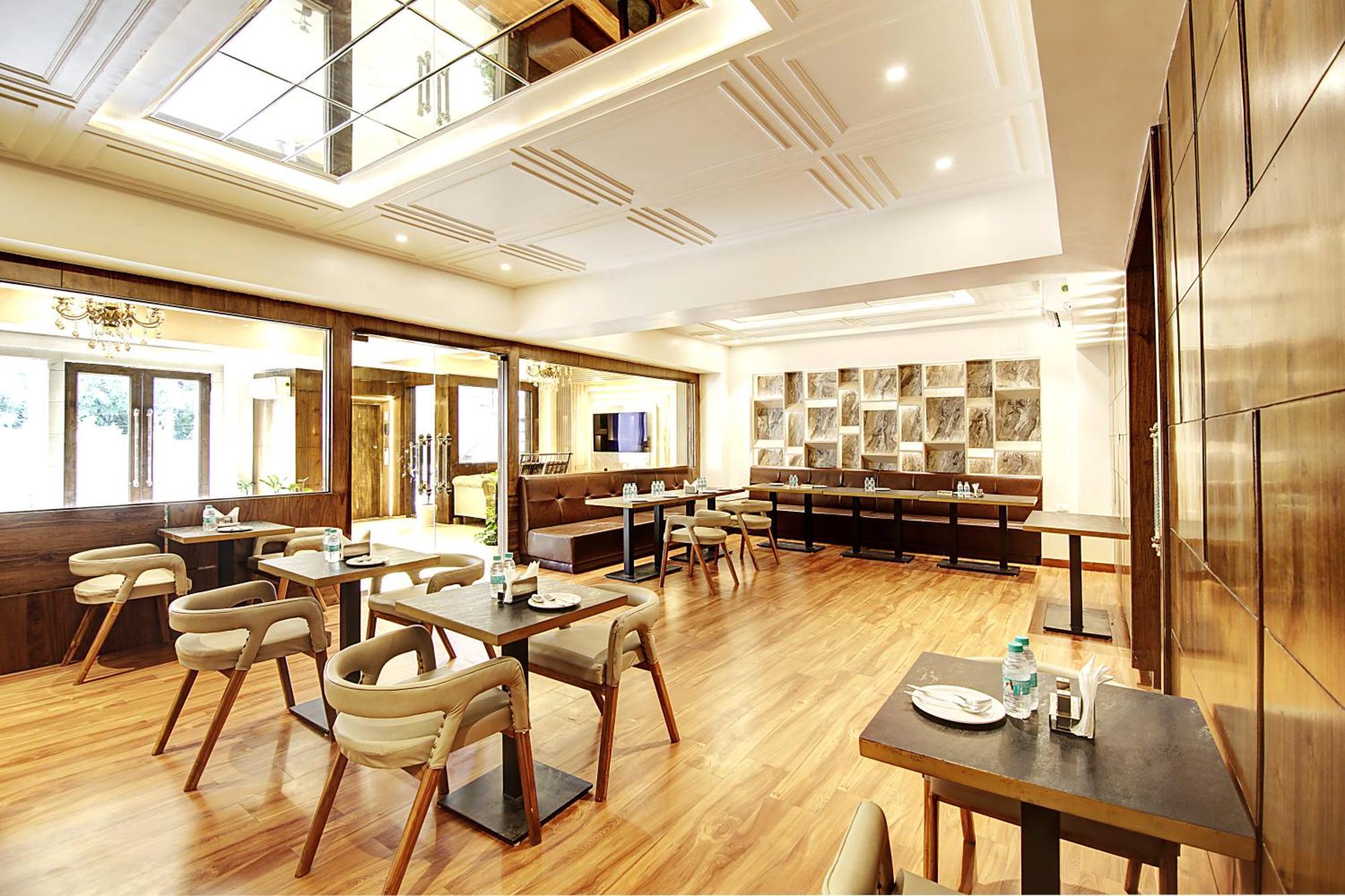 Marks Hotel & Banquet Noida Luaran gambar